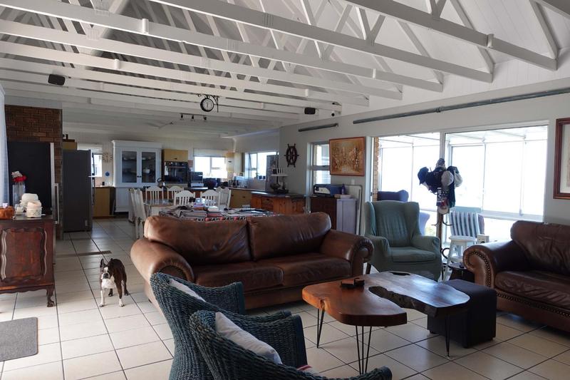 6 Bedroom Property for Sale in Outeniqua Strand Western Cape